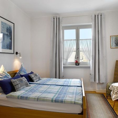 Pension "Haus Am Walde" Brodenbach, Mosel Екстер'єр фото