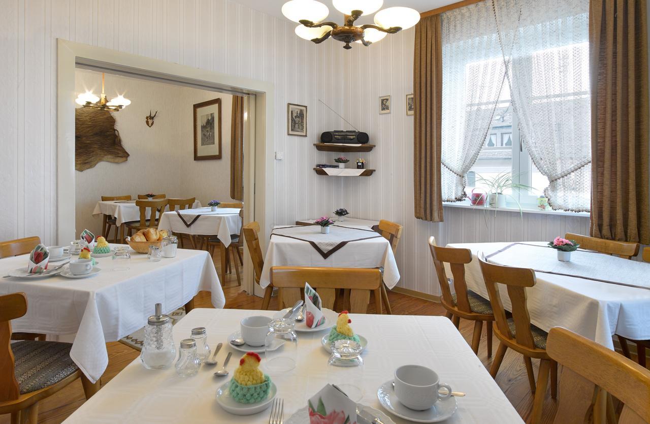 Pension "Haus Am Walde" Brodenbach, Mosel Екстер'єр фото