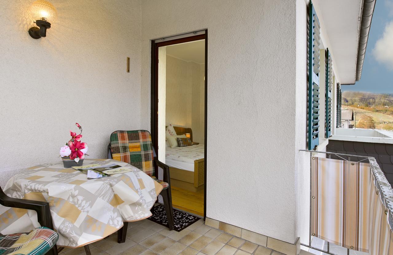 Pension "Haus Am Walde" Brodenbach, Mosel Екстер'єр фото