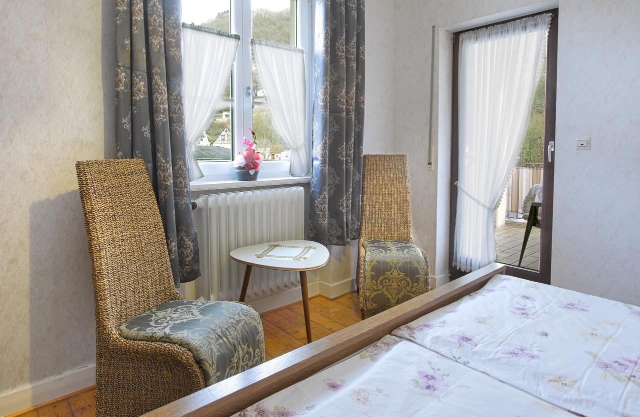 Pension "Haus Am Walde" Brodenbach, Mosel Екстер'єр фото