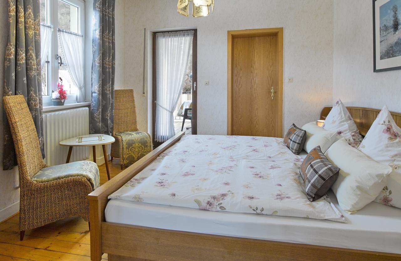 Pension "Haus Am Walde" Brodenbach, Mosel Екстер'єр фото