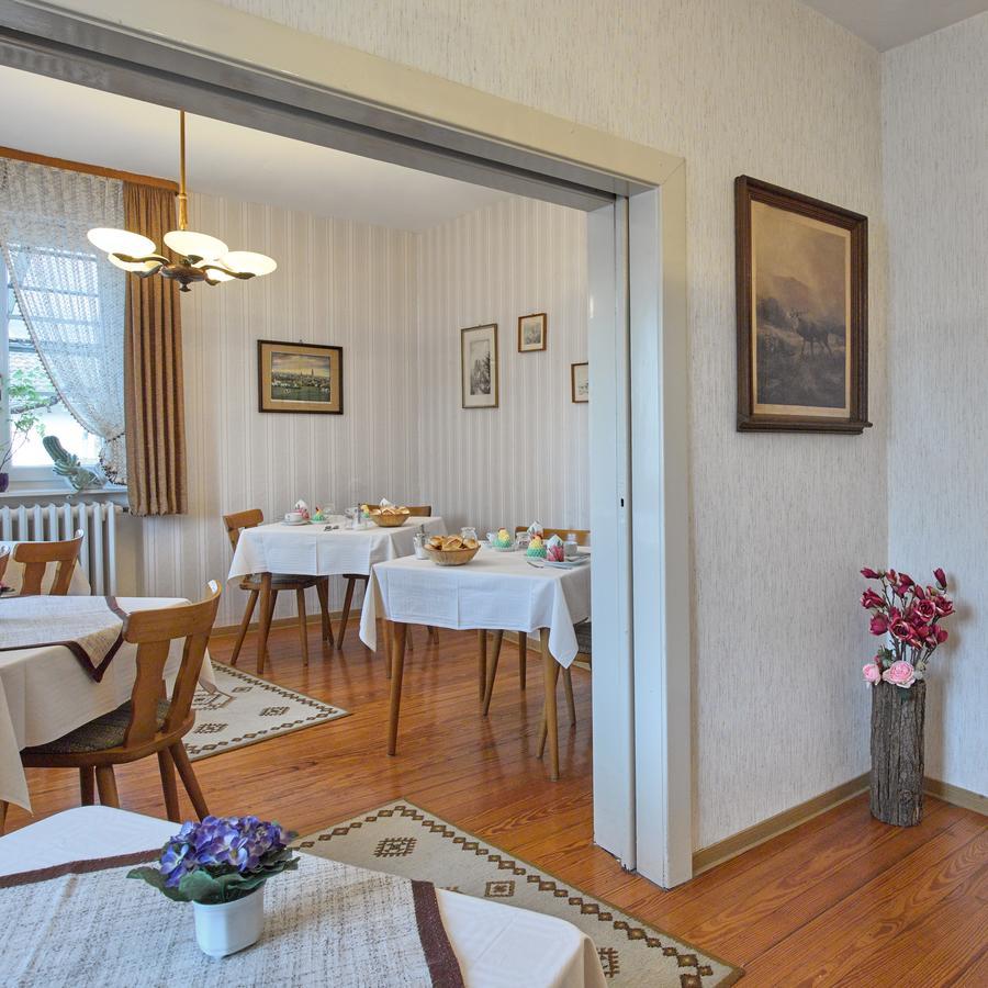 Pension "Haus Am Walde" Brodenbach, Mosel Екстер'єр фото